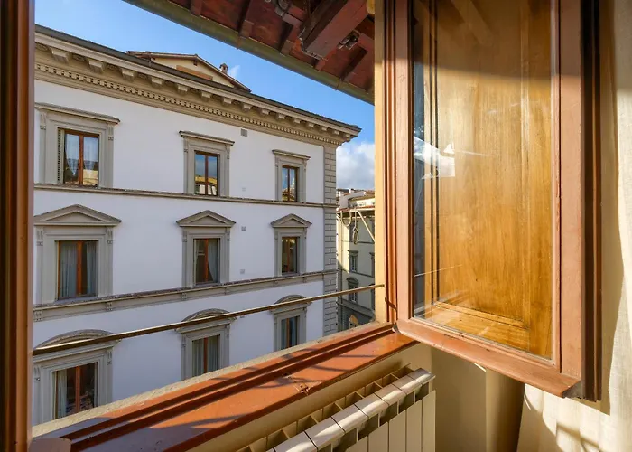 Casa Strozzi - * Florence
